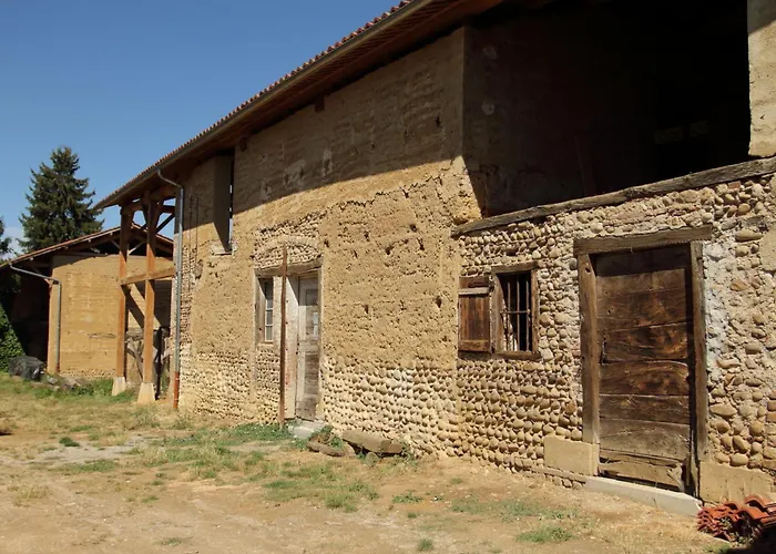 La Ferme De Berlioz Апарт-отель La Cote-Saint-Andre