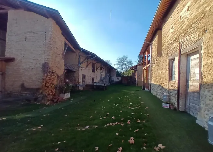 La Ferme De Berlioz 3* La Cote-Saint-Andre