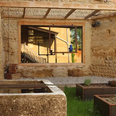 La Ferme De Berlioz 아파트호텔 3*